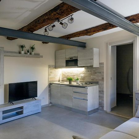 Dimo' Re Bed & Breakfast Farnese Exterior photo