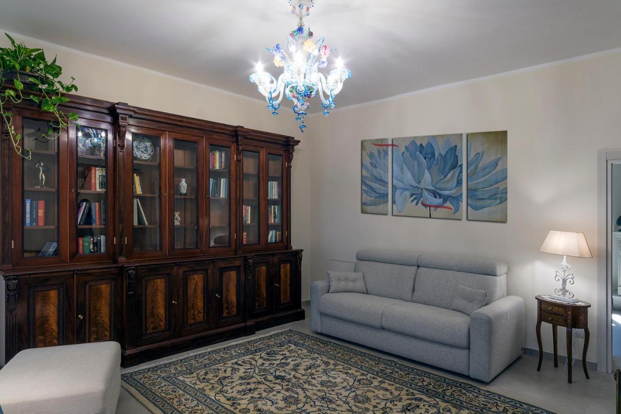 Dimo' Re Bed & Breakfast Farnese Exterior photo