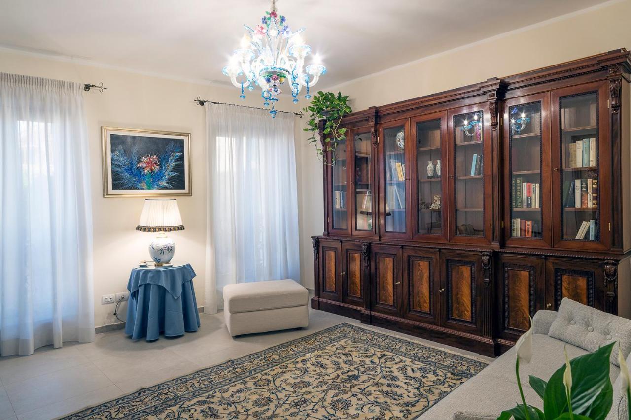 Dimo' Re Bed & Breakfast Farnese Exterior photo