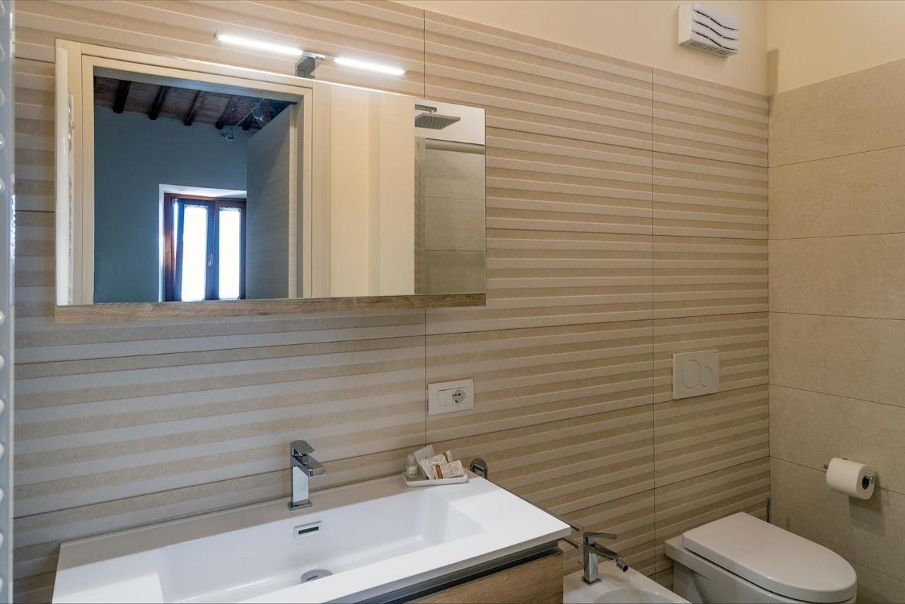 Dimo' Re Bed & Breakfast Farnese Exterior photo