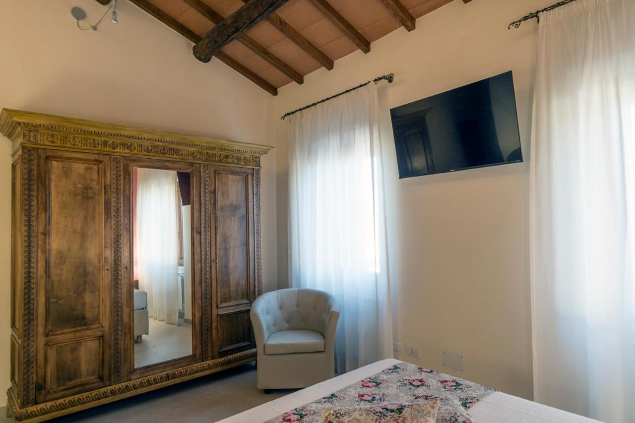 Dimo' Re Bed & Breakfast Farnese Exterior photo