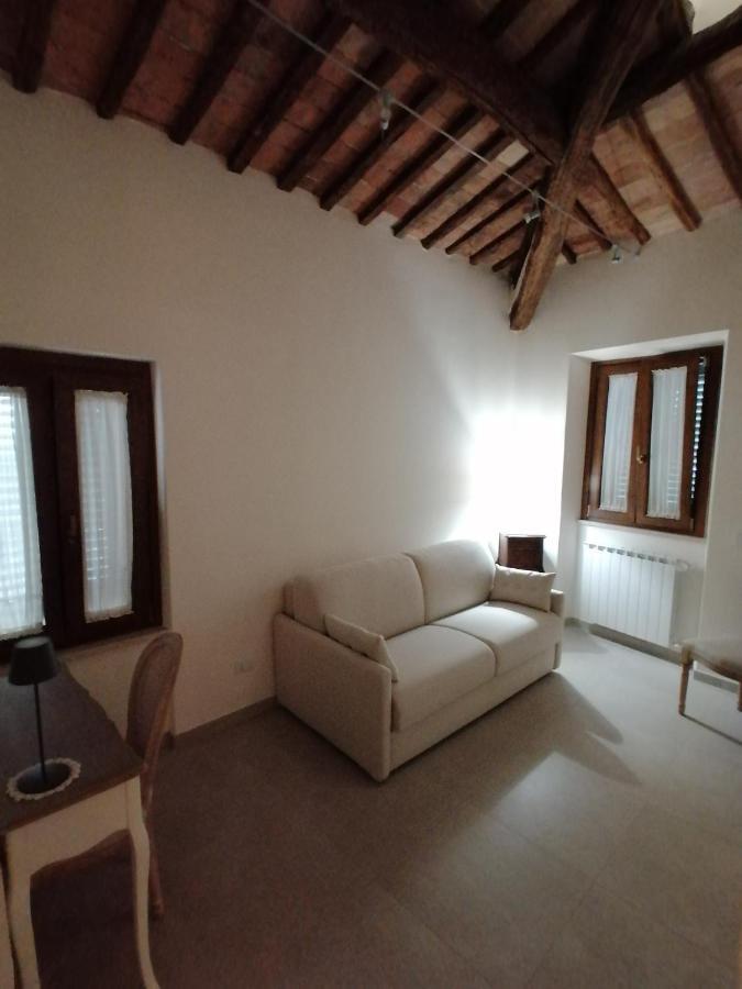 Dimo' Re Bed & Breakfast Farnese Exterior photo