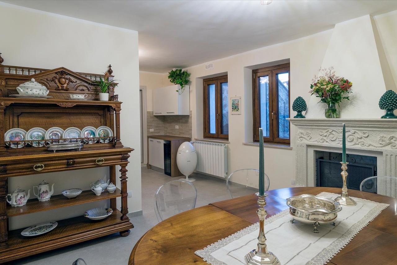 Dimo' Re Bed & Breakfast Farnese Exterior photo