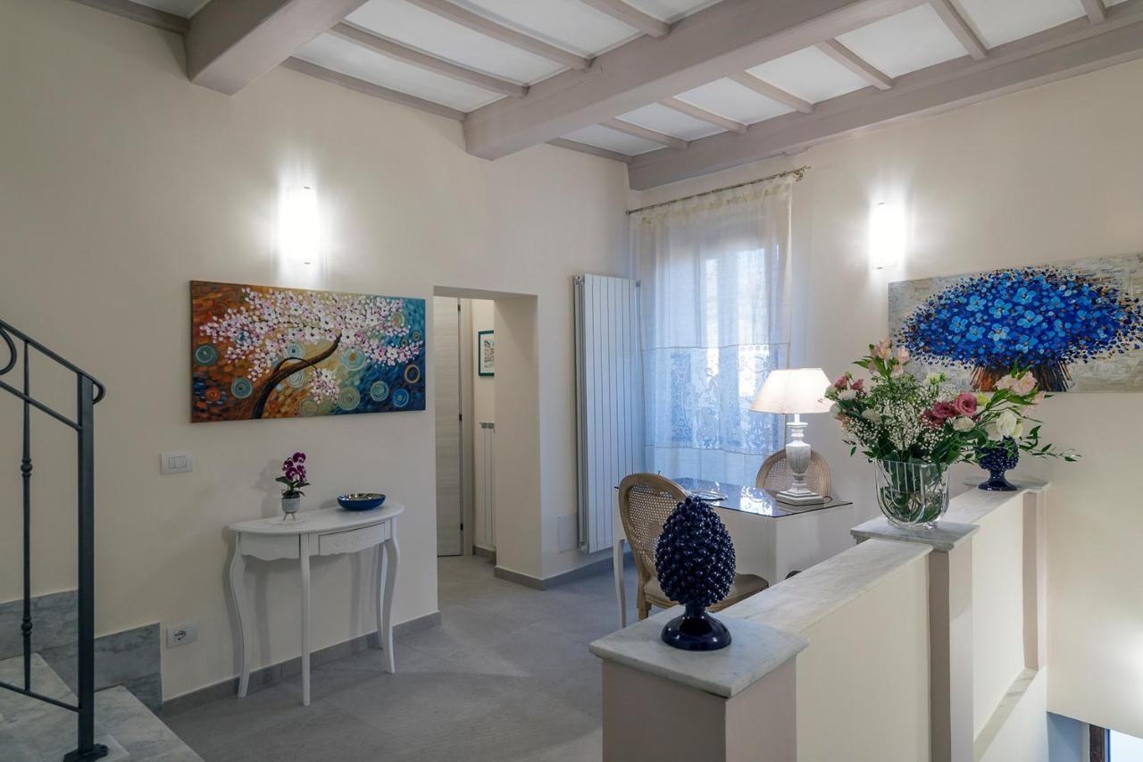 Dimo' Re Bed & Breakfast Farnese Exterior photo