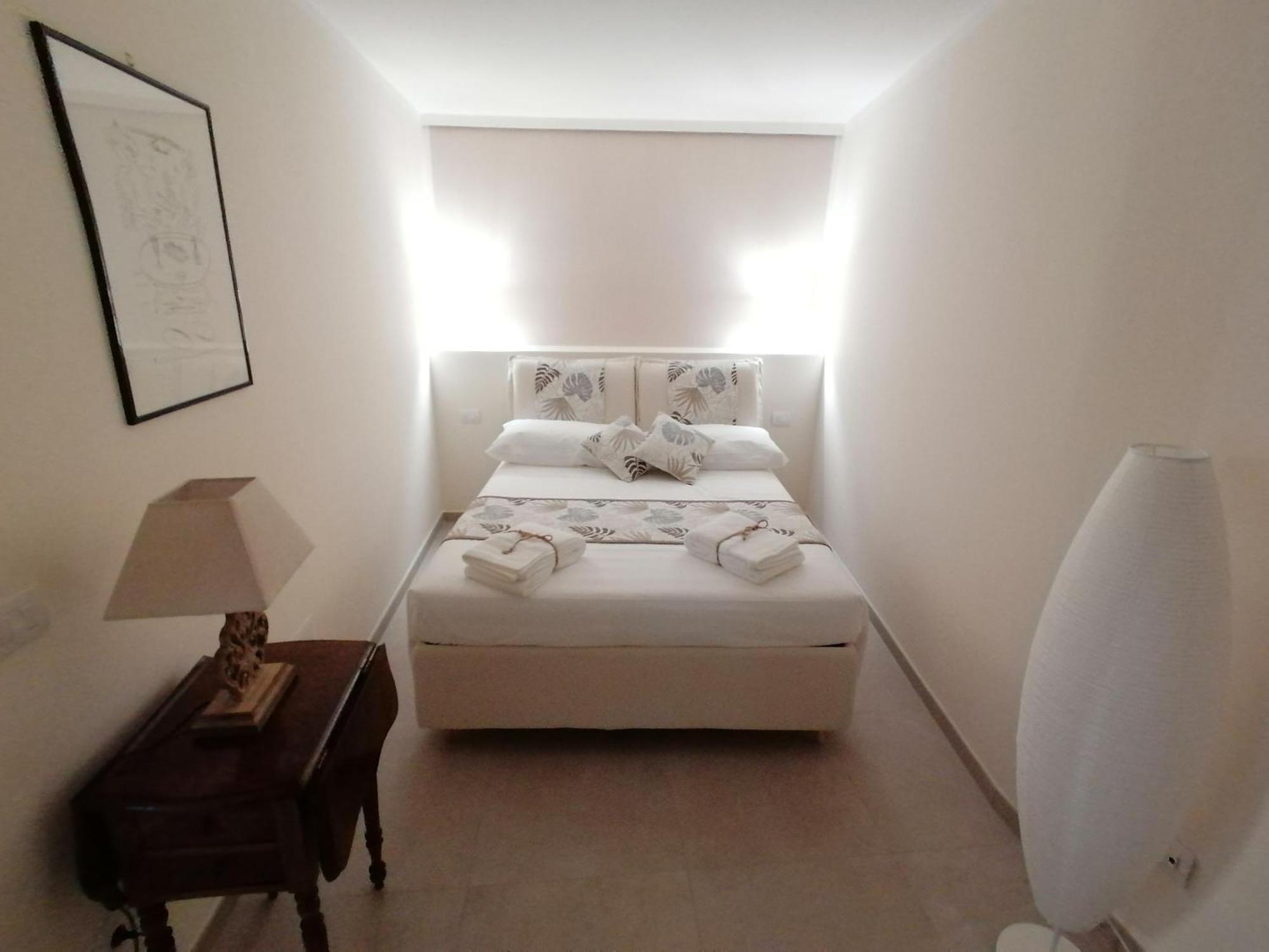 Dimo' Re Bed & Breakfast Farnese Exterior photo